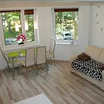 Light & Bright Апартаменты *